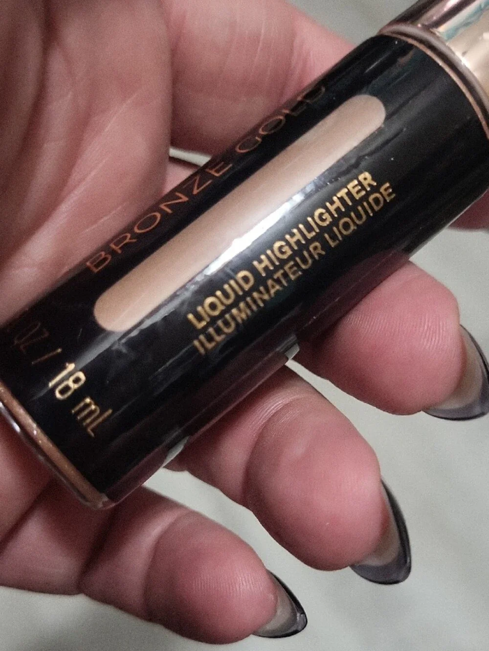 Revolution Bronze Gold Liquid Glow Highlighter